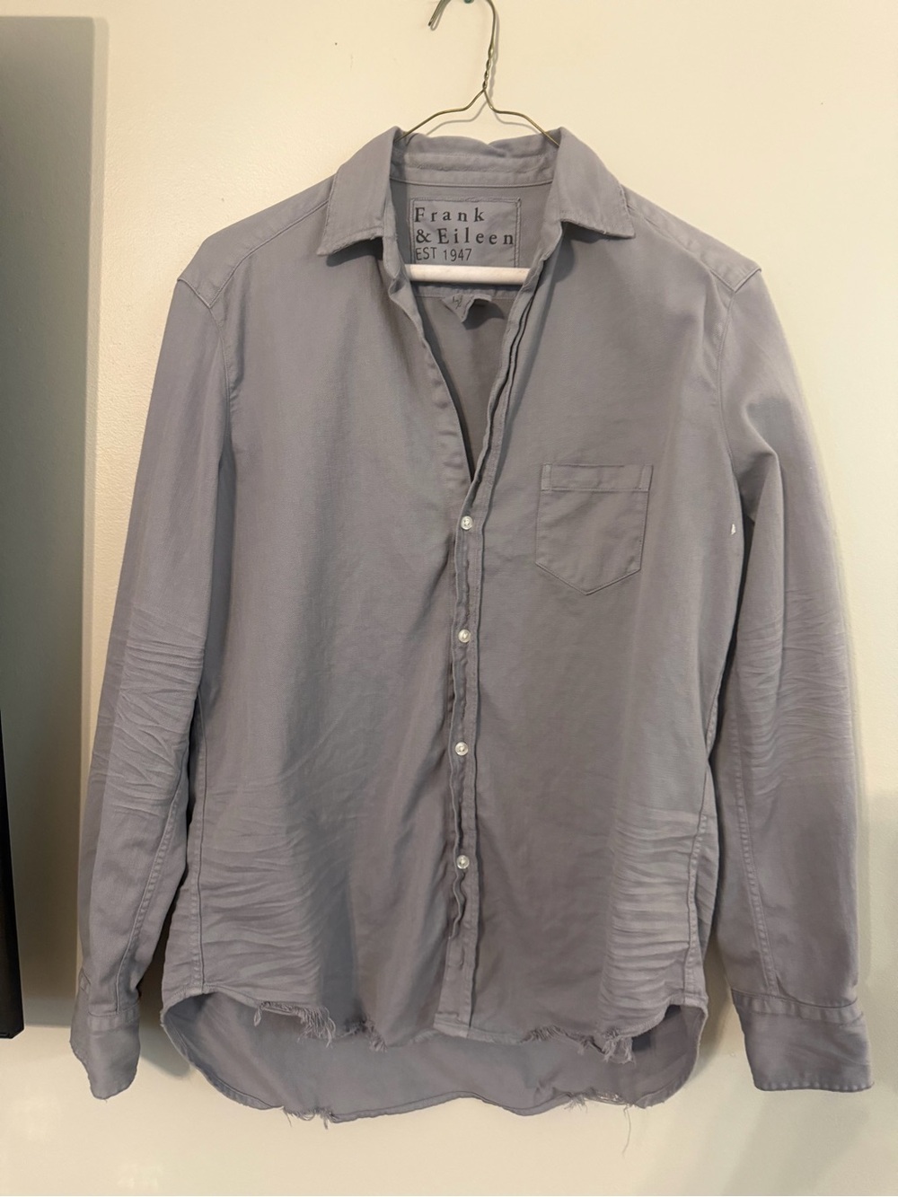 Frank & Eileen women’s  Light Gray Button-Up Shirt
